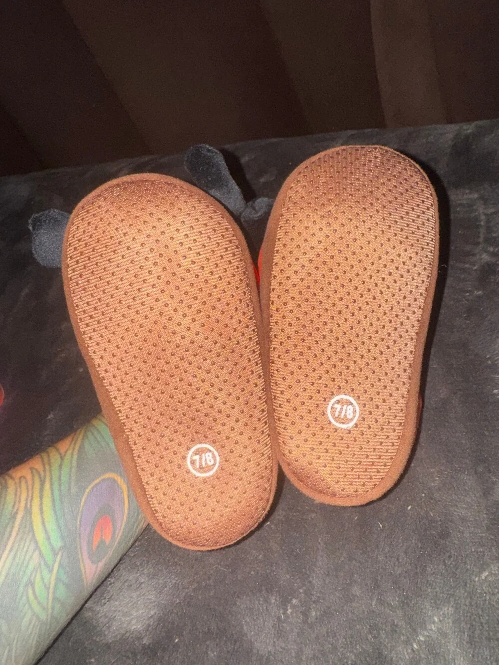Moana Plush Slippers 7/8 Red Character Soft Non-Slip
